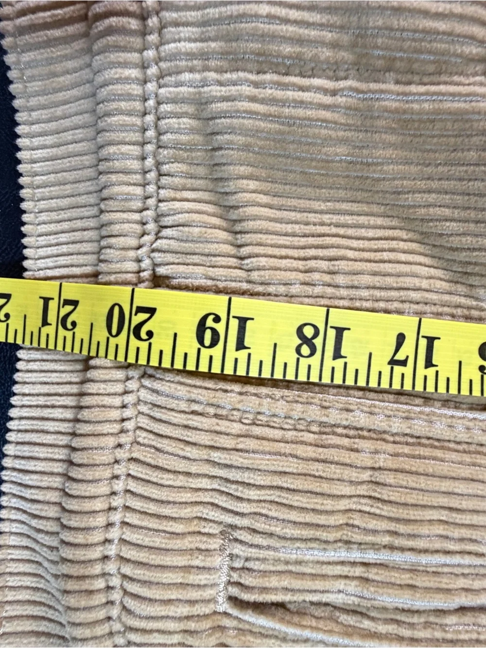Levi’s Sherpa Lined Corduroy Trucker Jacket Tan/Camel Size M